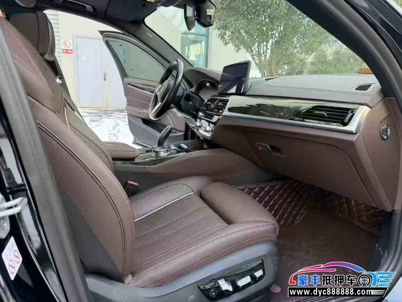 21年宝马5系轿车抵押车出售