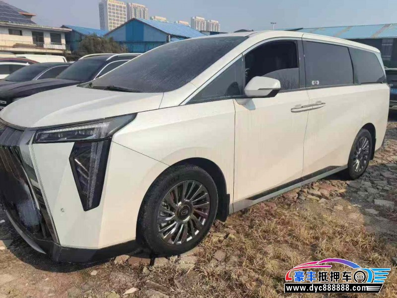 23年传祺M8轿车抵押车出售