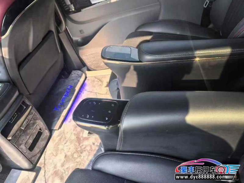 23年传祺M8轿车抵押车出售