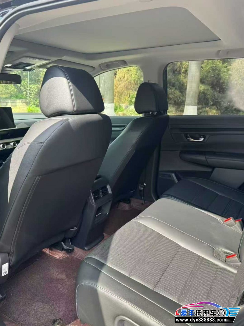 25年本田CR-V轿车抵押车出售