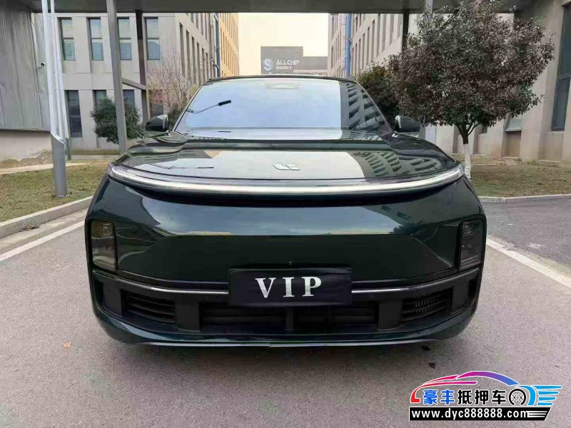 23年理想L8轿车抵押车出售