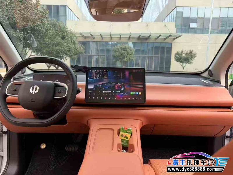 24年零跑C10轿车抵押车出售