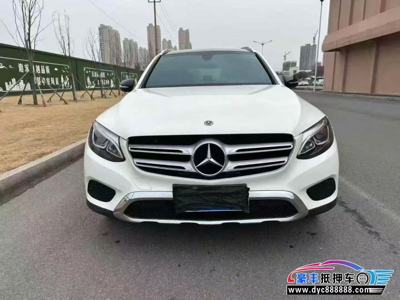 抵押车出售19年奔驰GLC轿车