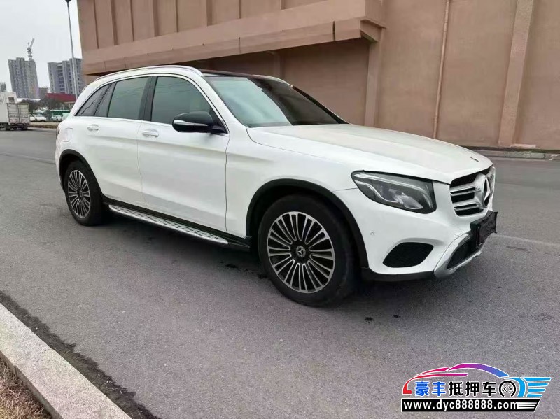 19年奔驰GLC轿车抵押车出售