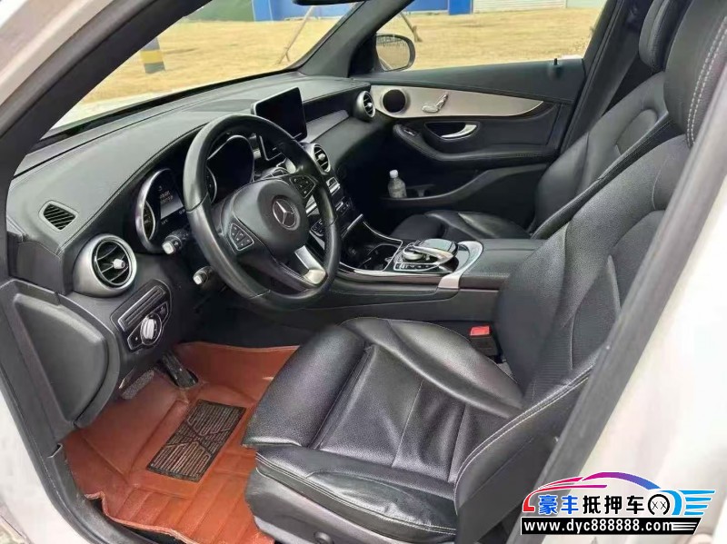 19年奔驰GLC轿车抵押车出售