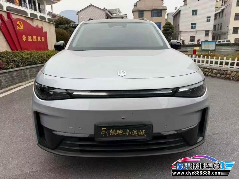 25年零跑C16轿车抵押车出售