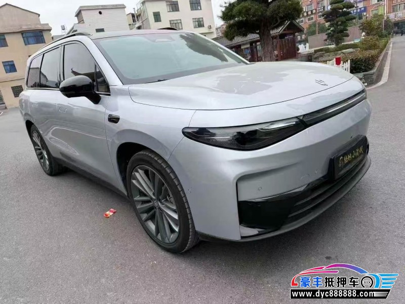 25年零跑C16轿车抵押车出售