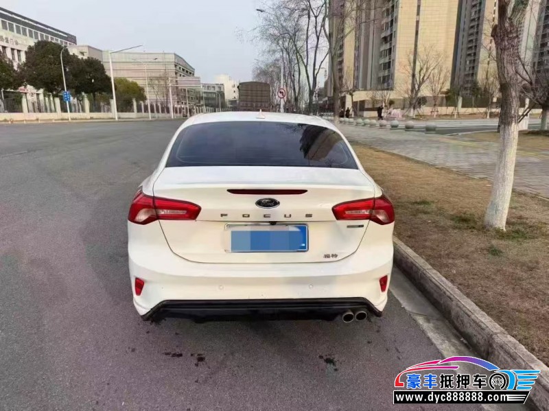 20年福特福克斯轿车抵押车出售