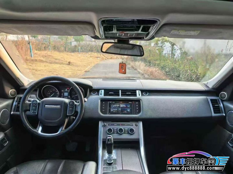 16年路虎揽胜运动轿车抵押车出售