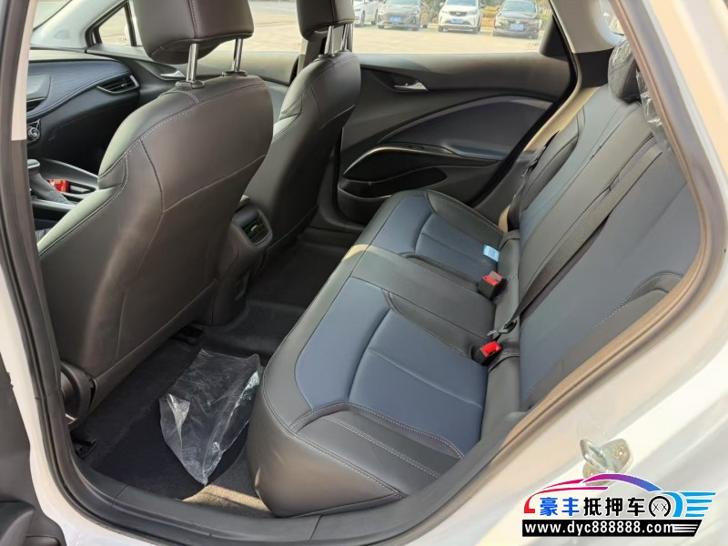 25年别克微蓝轿车抵押车出售