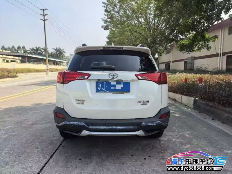 16年丰田RAV4轿车抵押车出售