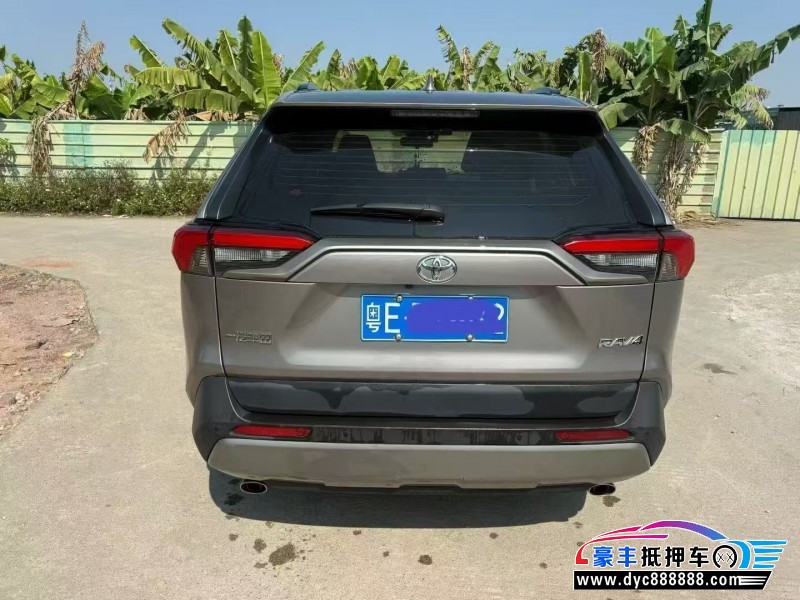23年丰田RAV4轿车抵押车出售