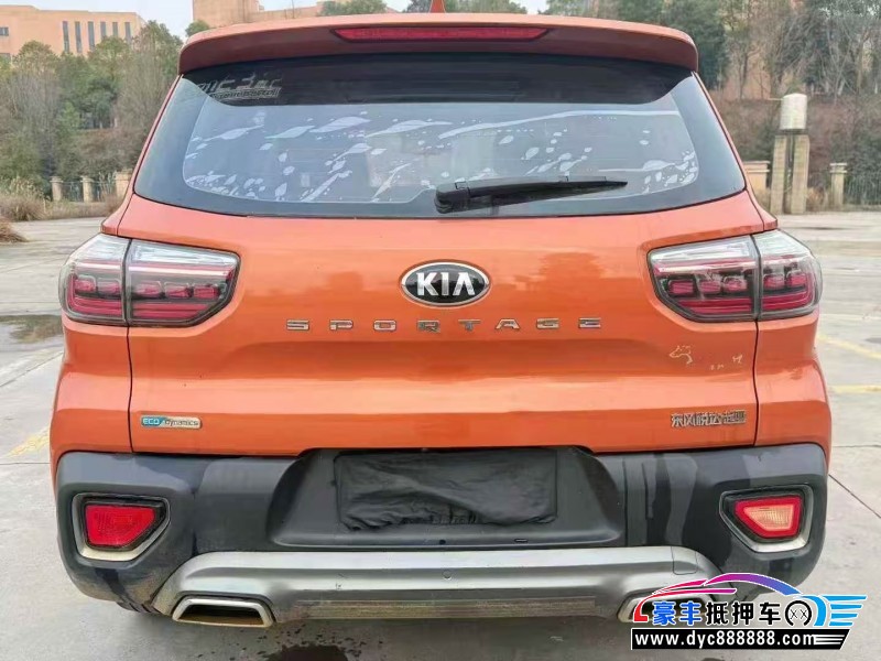 18年起亚智跑轿车抵押车出售