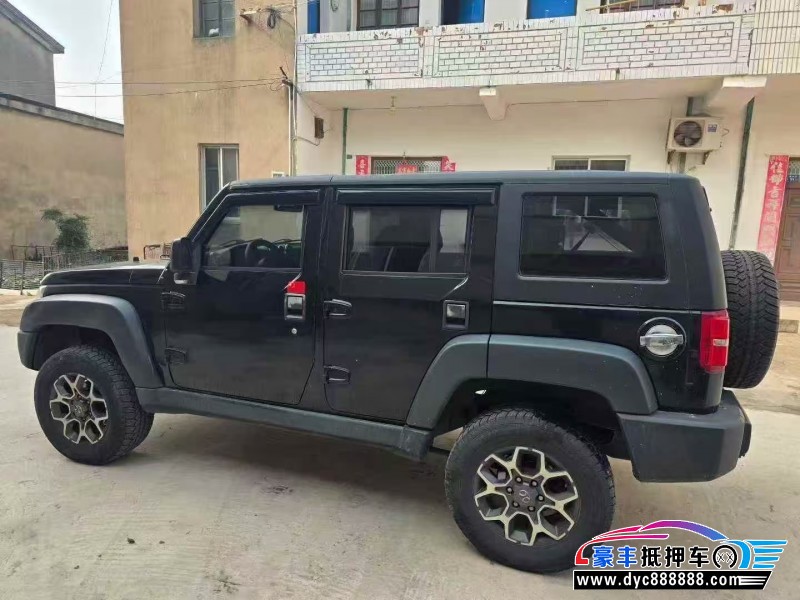 17年北京BJ40轿车抵押车出售