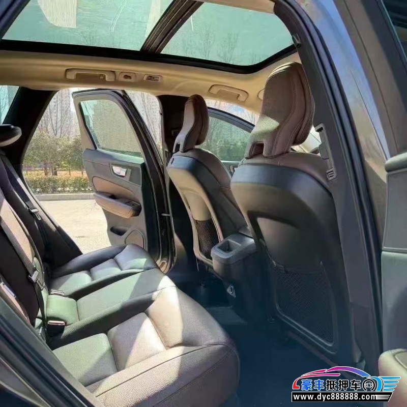 19年沃尔沃XC60轿车抵押车出售