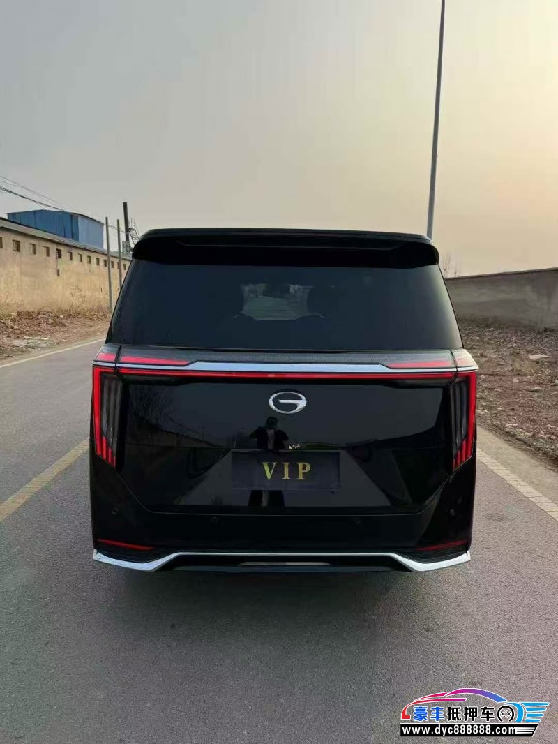 25年传祺M8轿车抵押车出售