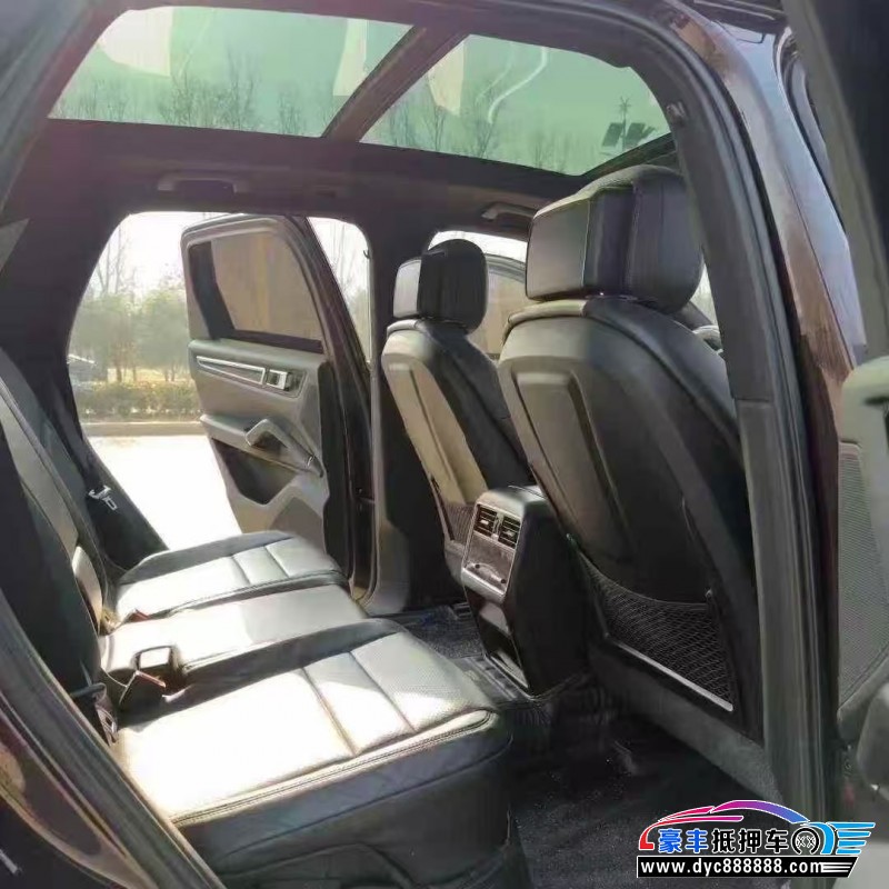 20年保时捷卡宴轿车抵押车出售