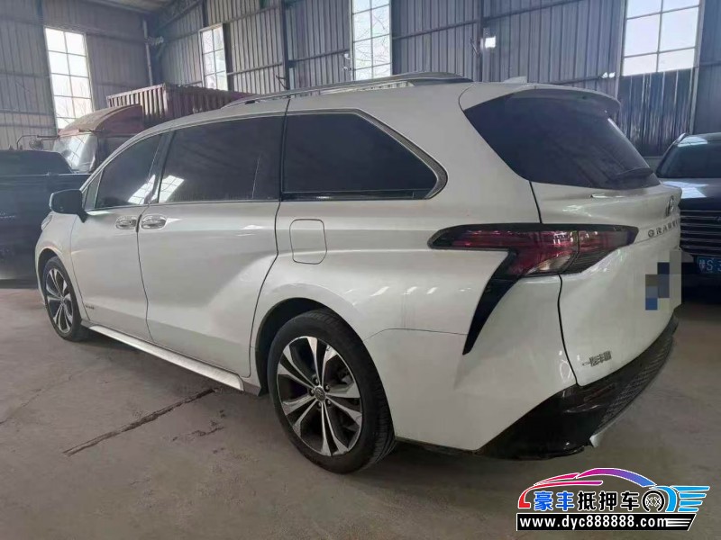 24年丰田格瑞维亚轿车抵押车出售