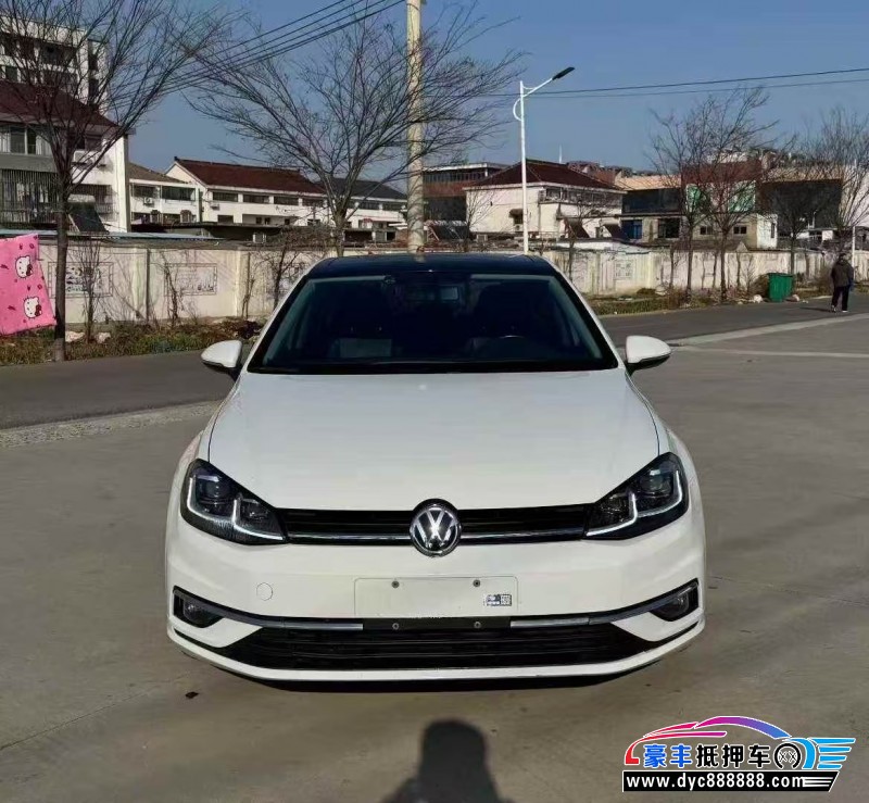 21年大众高尔夫轿车抵押车出售