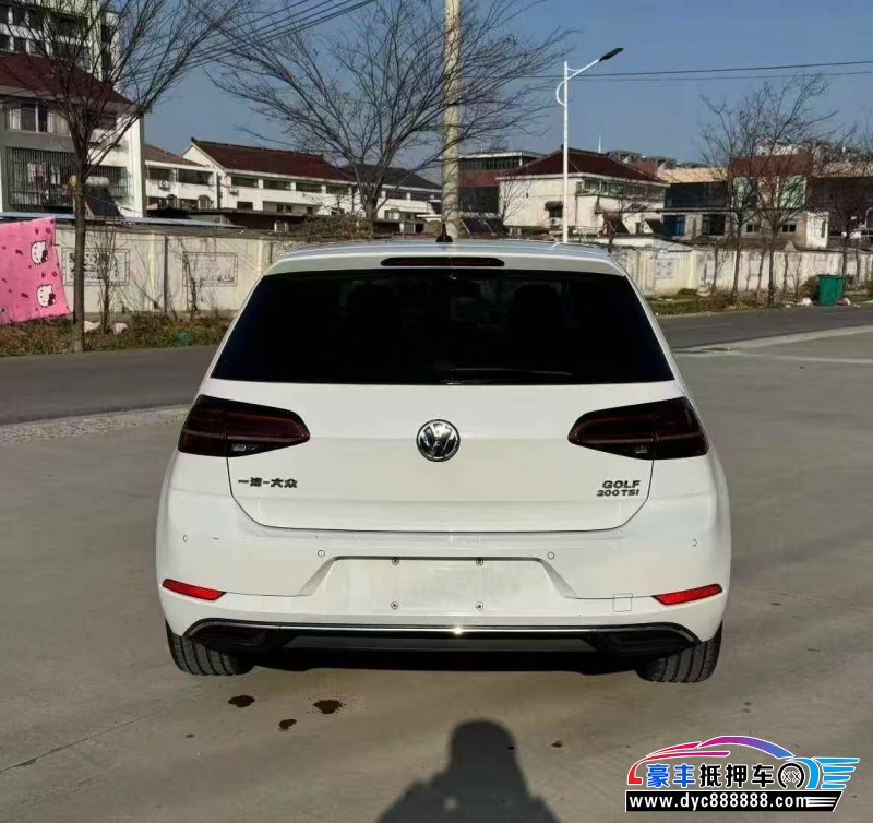 21年大众高尔夫轿车抵押车出售