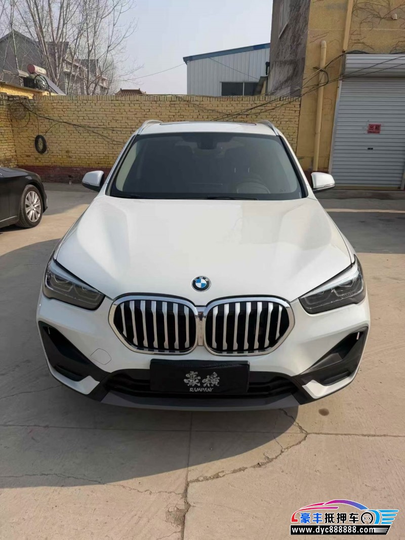 抵押车出售23年宝马X1轿车
