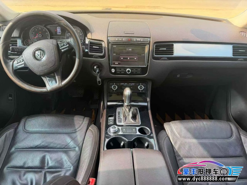 16年大众途锐轿车抵押车出售