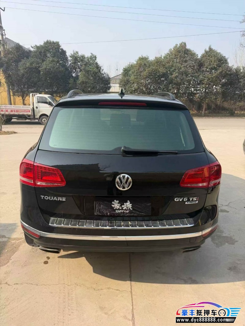 16年大众途锐轿车抵押车出售