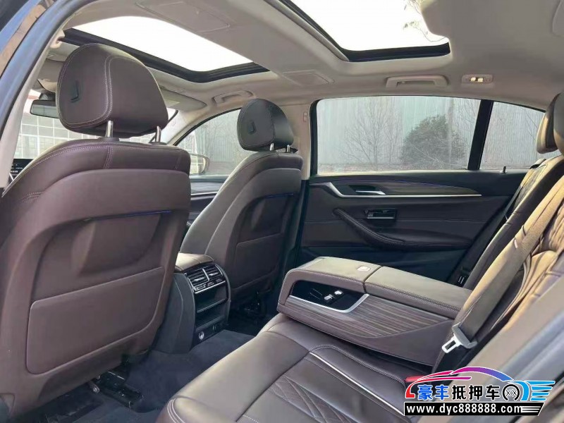 18年宝马5系轿车抵押车出售