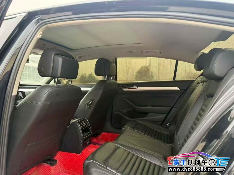 18年大众迈腾轿车抵押车出售