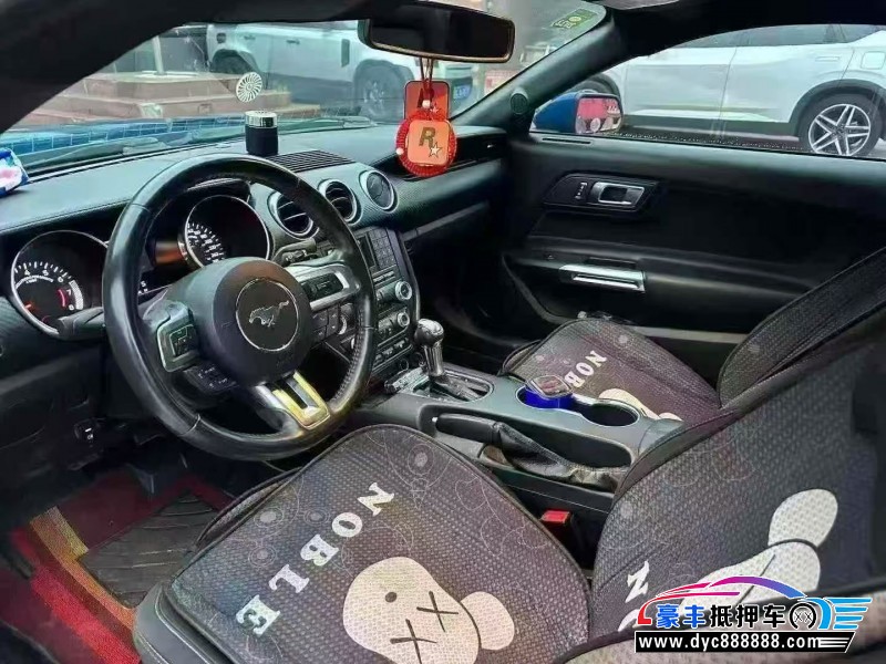 18年福特野马轿车抵押车出售