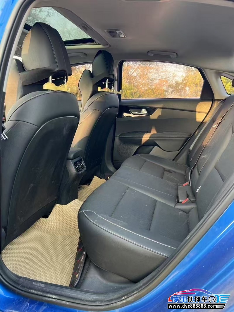 20年起亚K3轿车抵押车出售