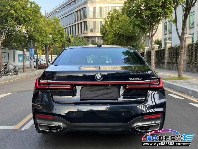 20年宝马7系轿车抵押车出售