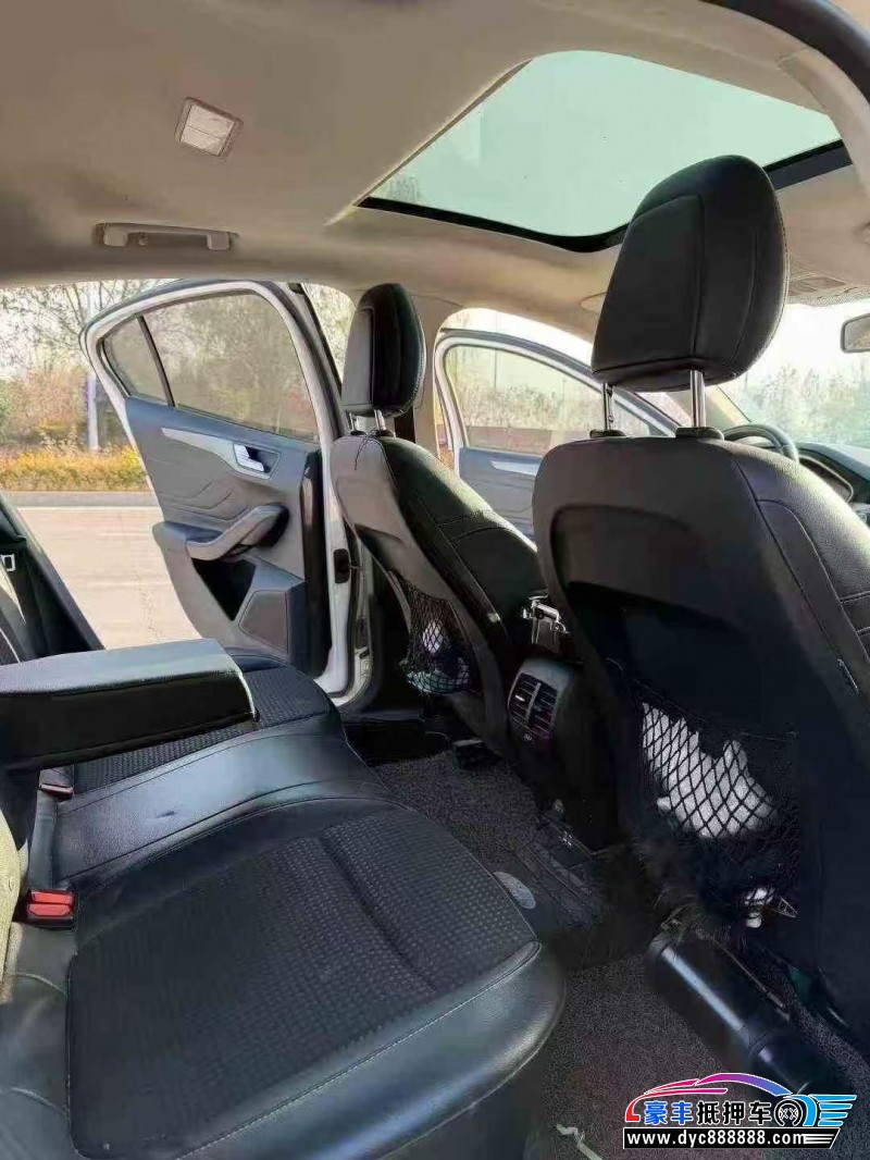 19年福特福克斯轿车抵押车出售