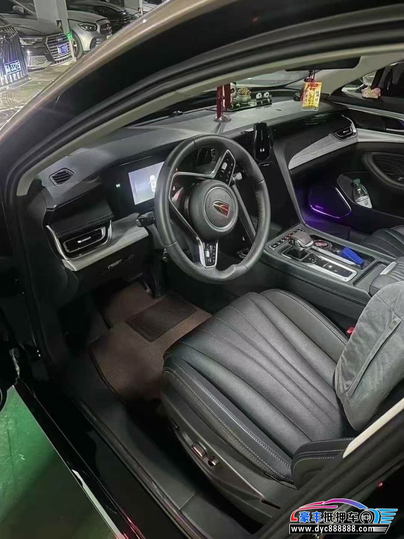 25年红旗H5轿车抵押车出售