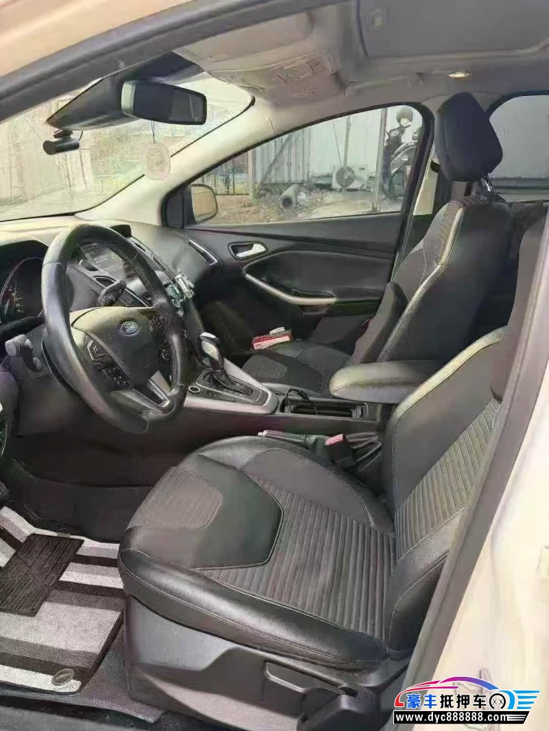 16年福特福克斯轿车抵押车出售