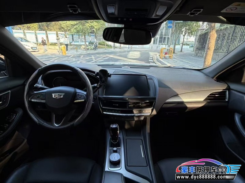 22年凯迪拉克CT5轿车抵押车出售