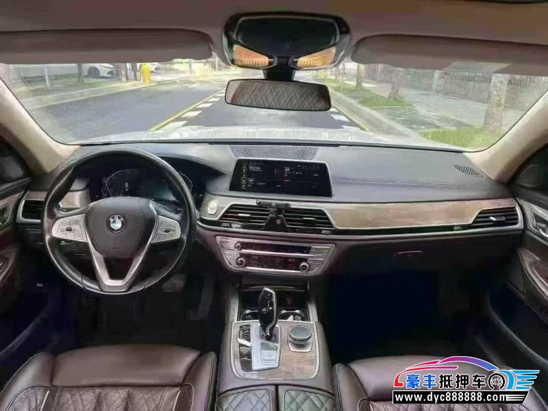 20年宝马7系轿车抵押车出售