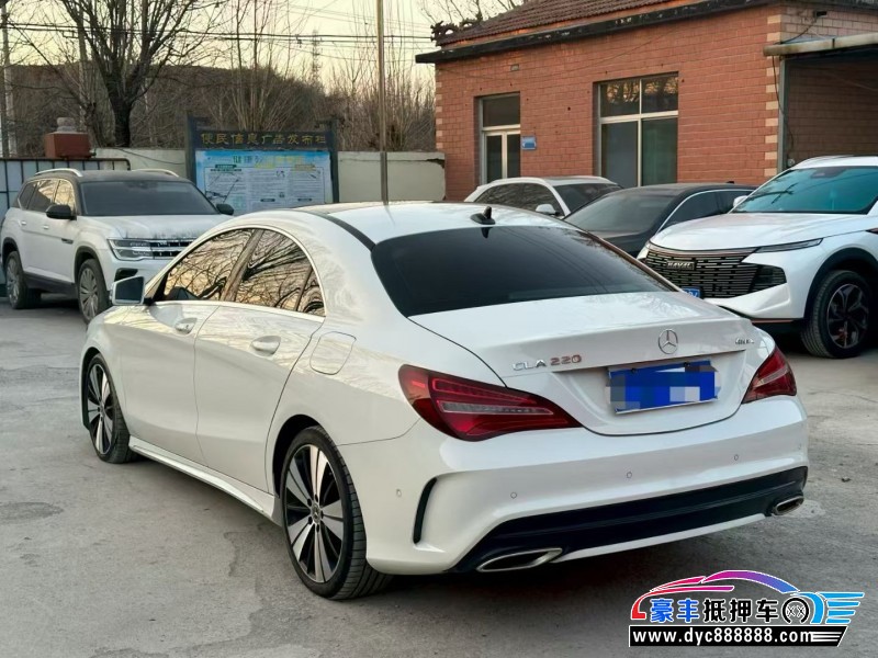 17年奔驰CLA轿车抵押车出售