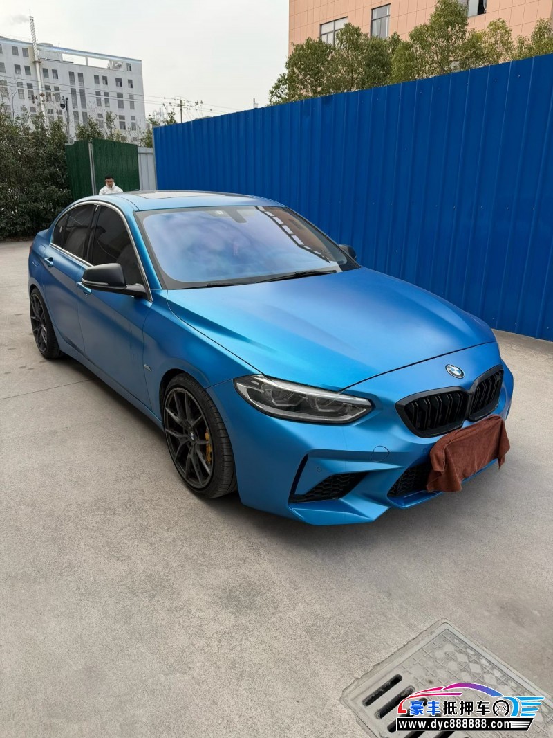 18年宝马1系轿车抵押车出售