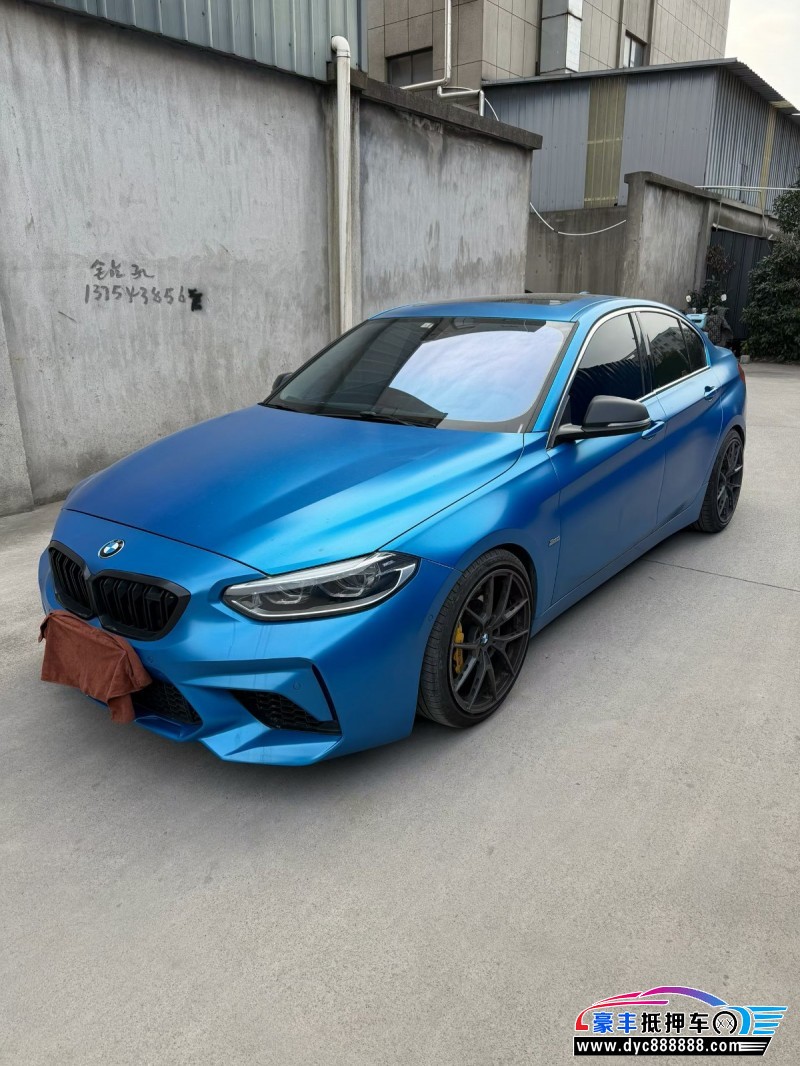 18年宝马1系轿车抵押车出售