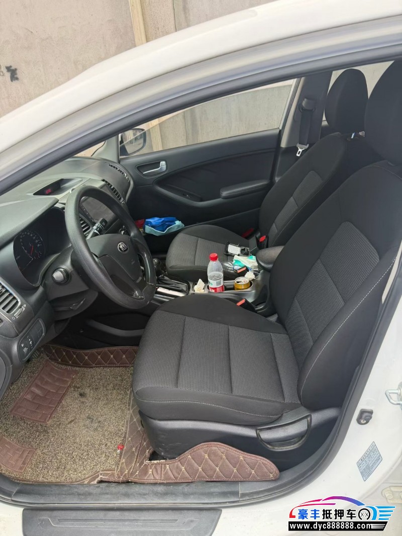 17年起亚K3轿车抵押车出售