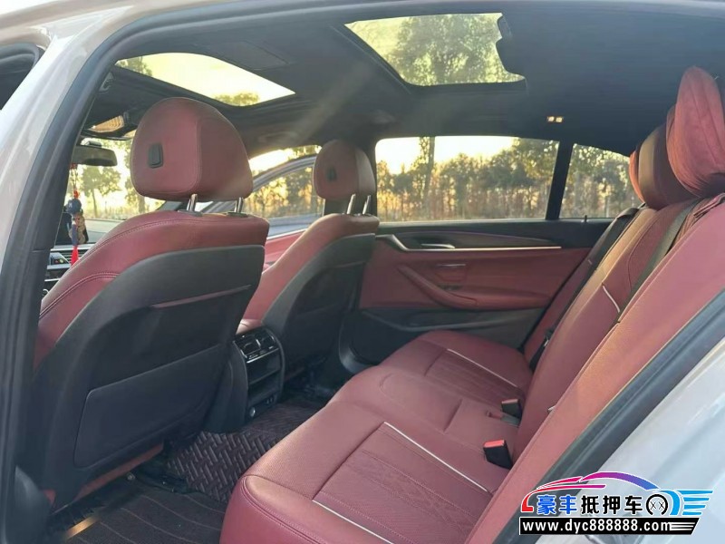 22年宝马5系轿车抵押车出售