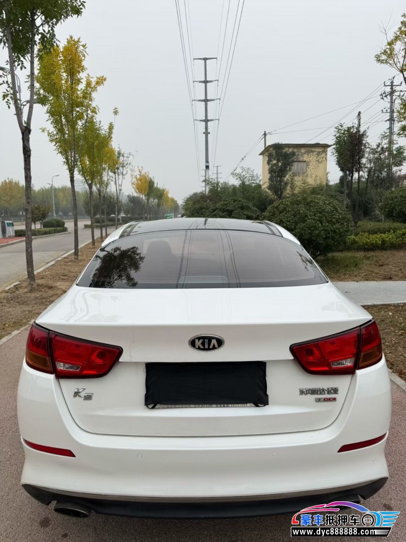 14年起亚K5轿车抵押车出售