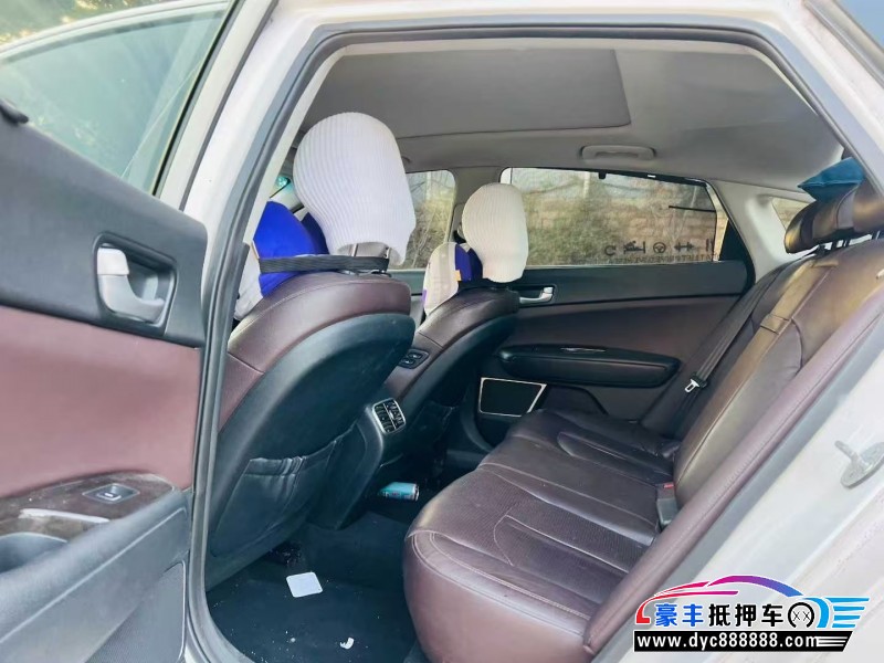 16年起亚K5轿车抵押车出售