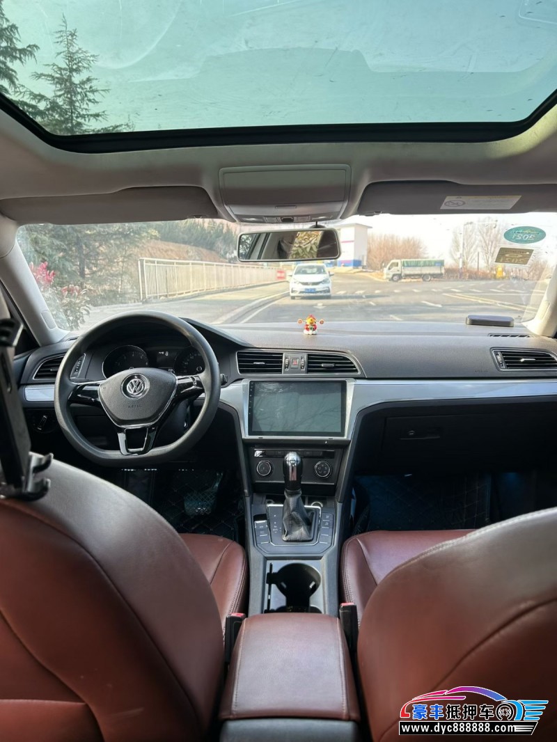 17年大众凌渡轿车抵押车出售