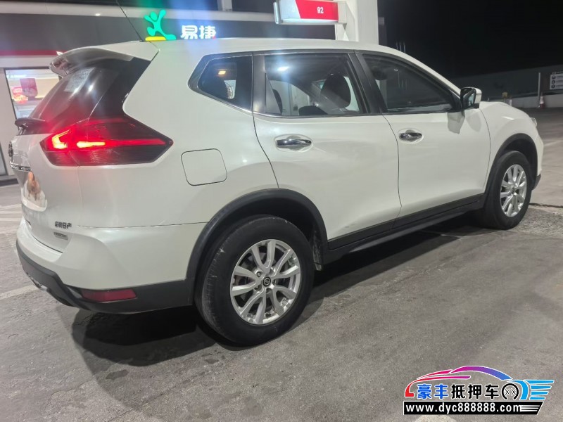 19年日产奇骏SUV抵押车出售
