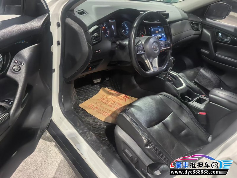 19年日产奇骏SUV抵押车出售