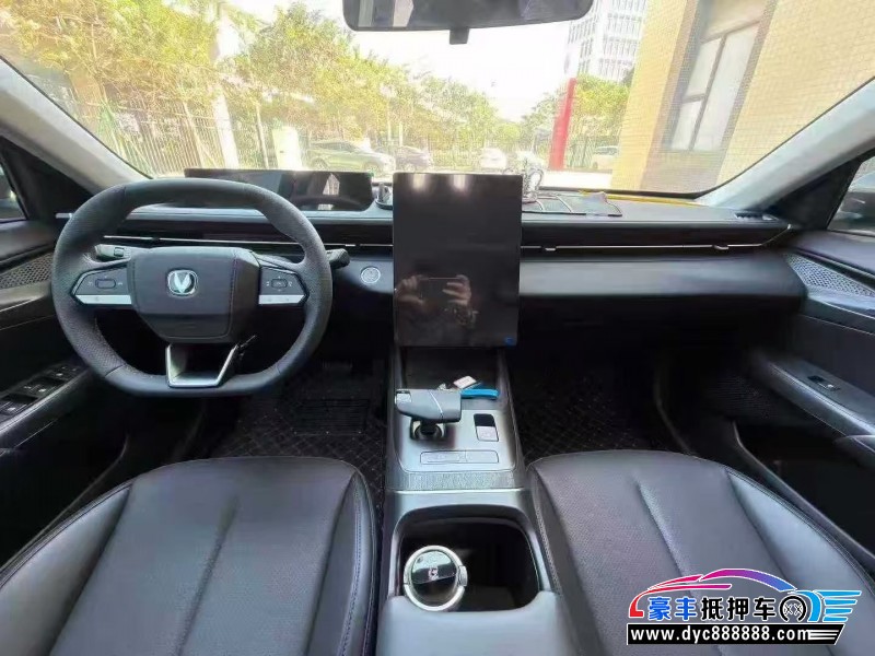 25年长安逸动轿车抵押车出售