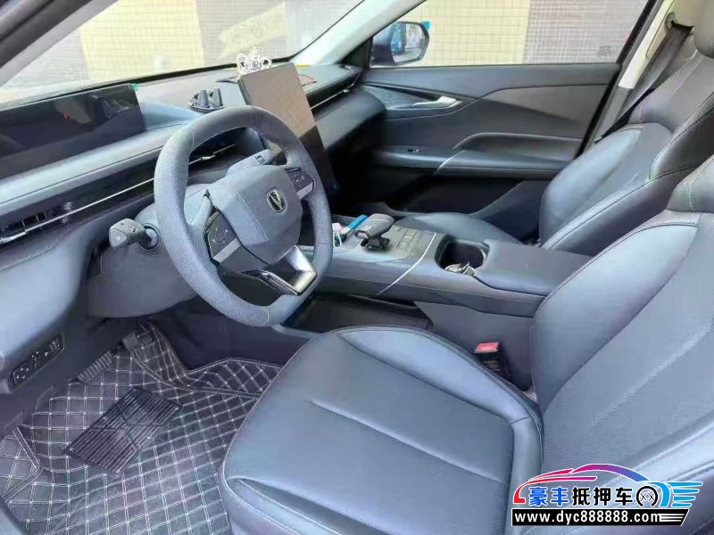 25年长安逸动轿车抵押车出售