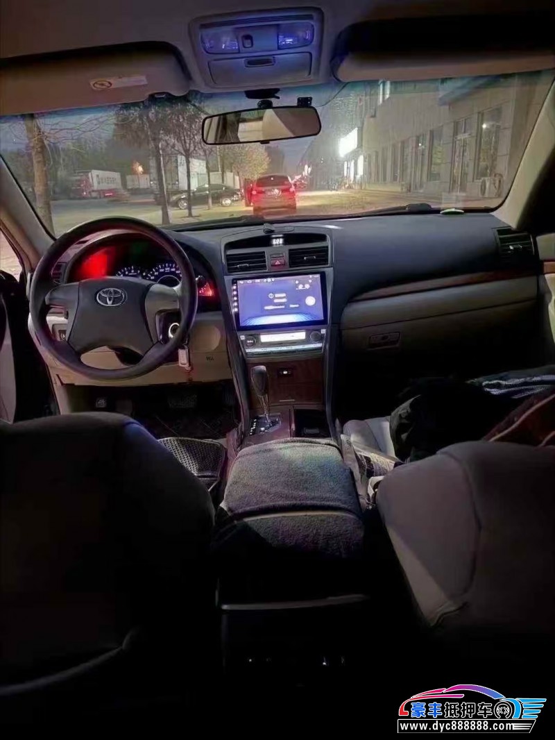 13年丰田凯美瑞轿车抵押车出售